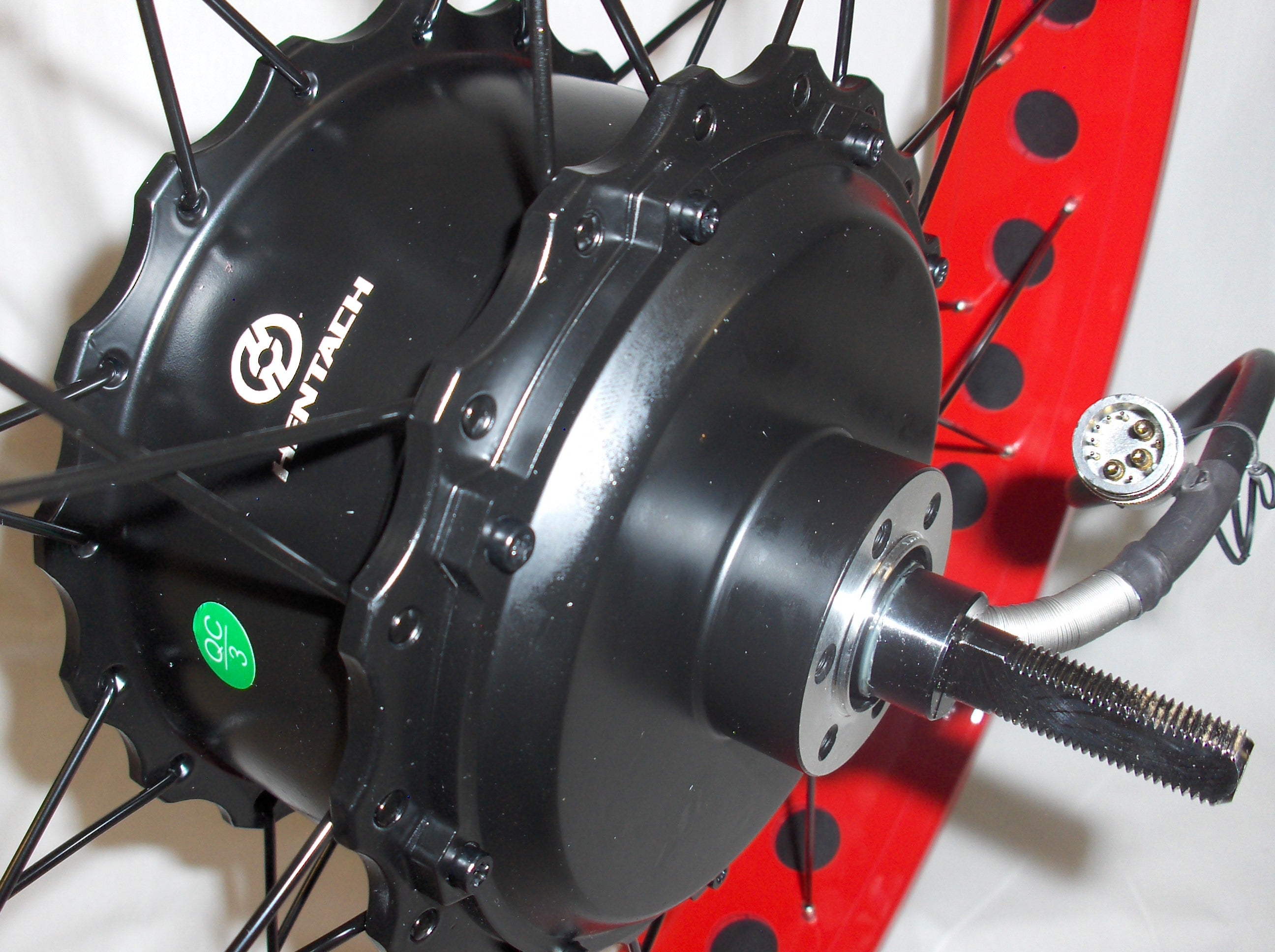 Wheel, 26x4 Rear Red w/Motor